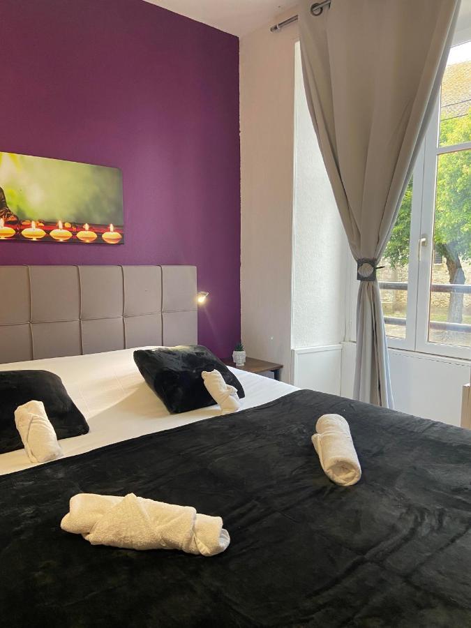 Hotel Du Cerf La Guerche-sur-l'Aubois Экстерьер фото